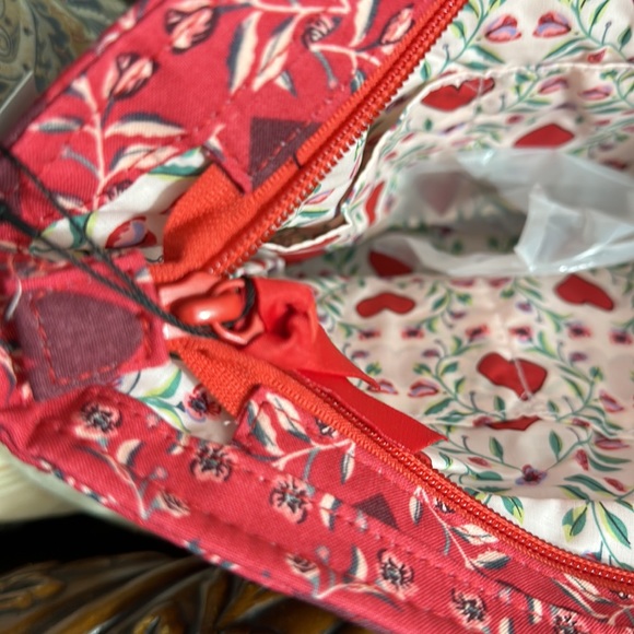 Vera Bradley small Tote Imperial Hearts Red - Picture 7 of 7